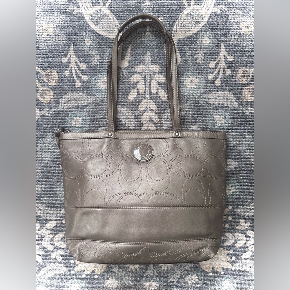 Signature Outline C Logo Bronze Leather Tote Shoulder Bag